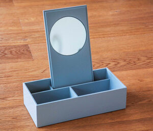 Lacquer boxes with mirror